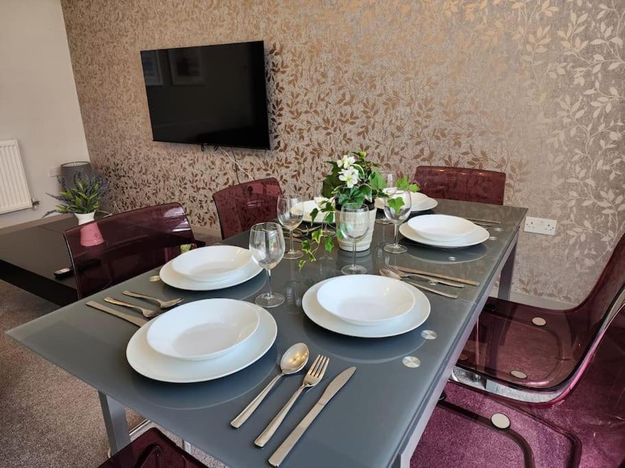 Horizon House, Modern 2-Bedroom Flat 2, Parking, Netflix, Oxford Buitenkant foto