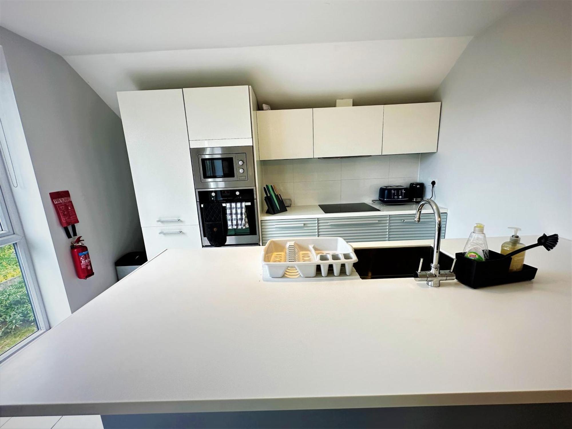 Horizon House, Modern 2-Bedroom Flat 2, Parking, Netflix, Oxford Buitenkant foto